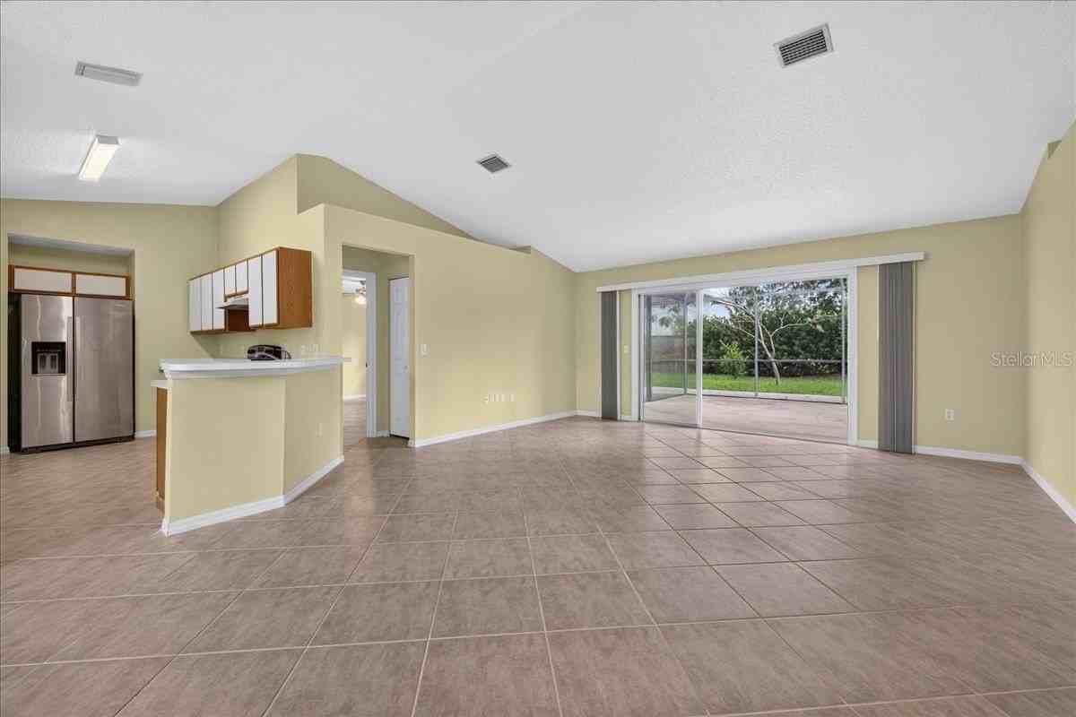 62 Kankakee Trl - Photo 2 of 32
