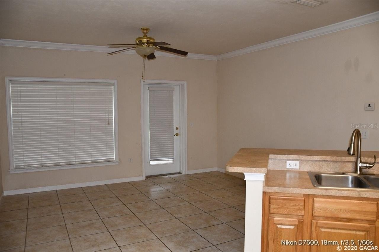 2155 Nw 10th St #B - Photo 4 of 13