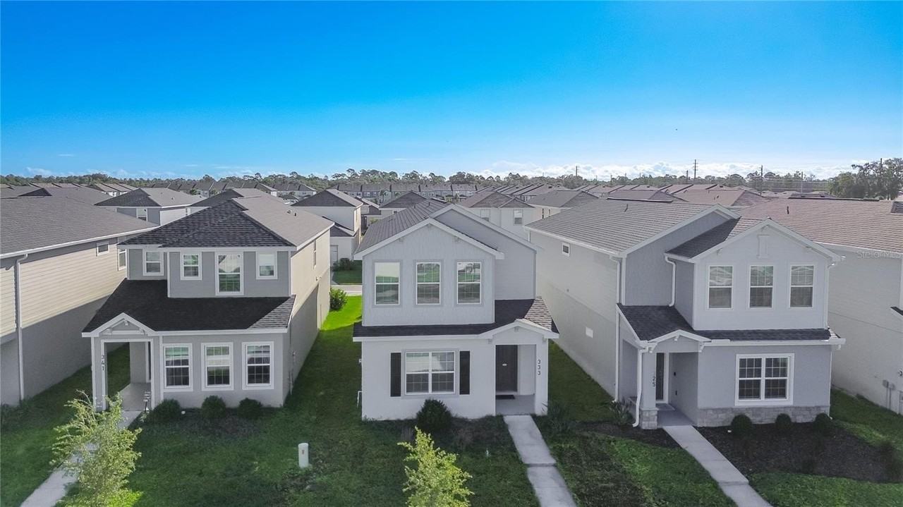 333 Silverbell Trl - Photo 2 of 28