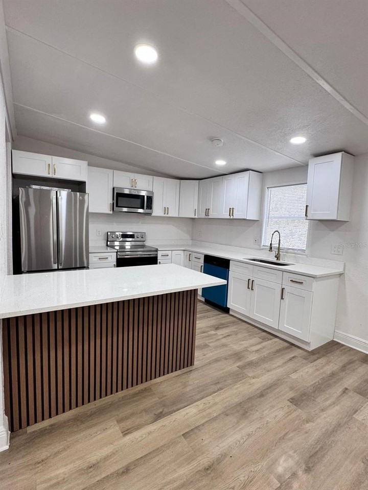 116 2nd St - Photo 7 of 36