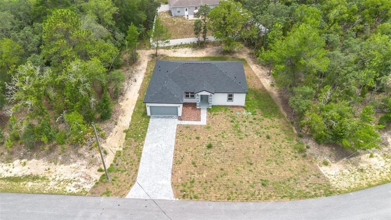 1318 W Dupont Dr - Photo 4 of 31