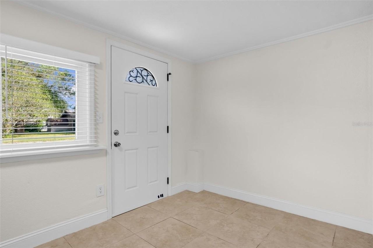 2280 Norwell Ave - Photo 3 of 28