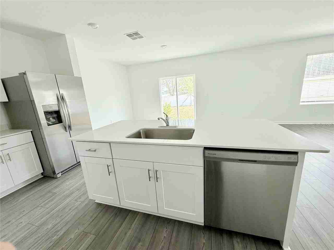 3809 Ne 32nd Ct - Photo 6 of 27