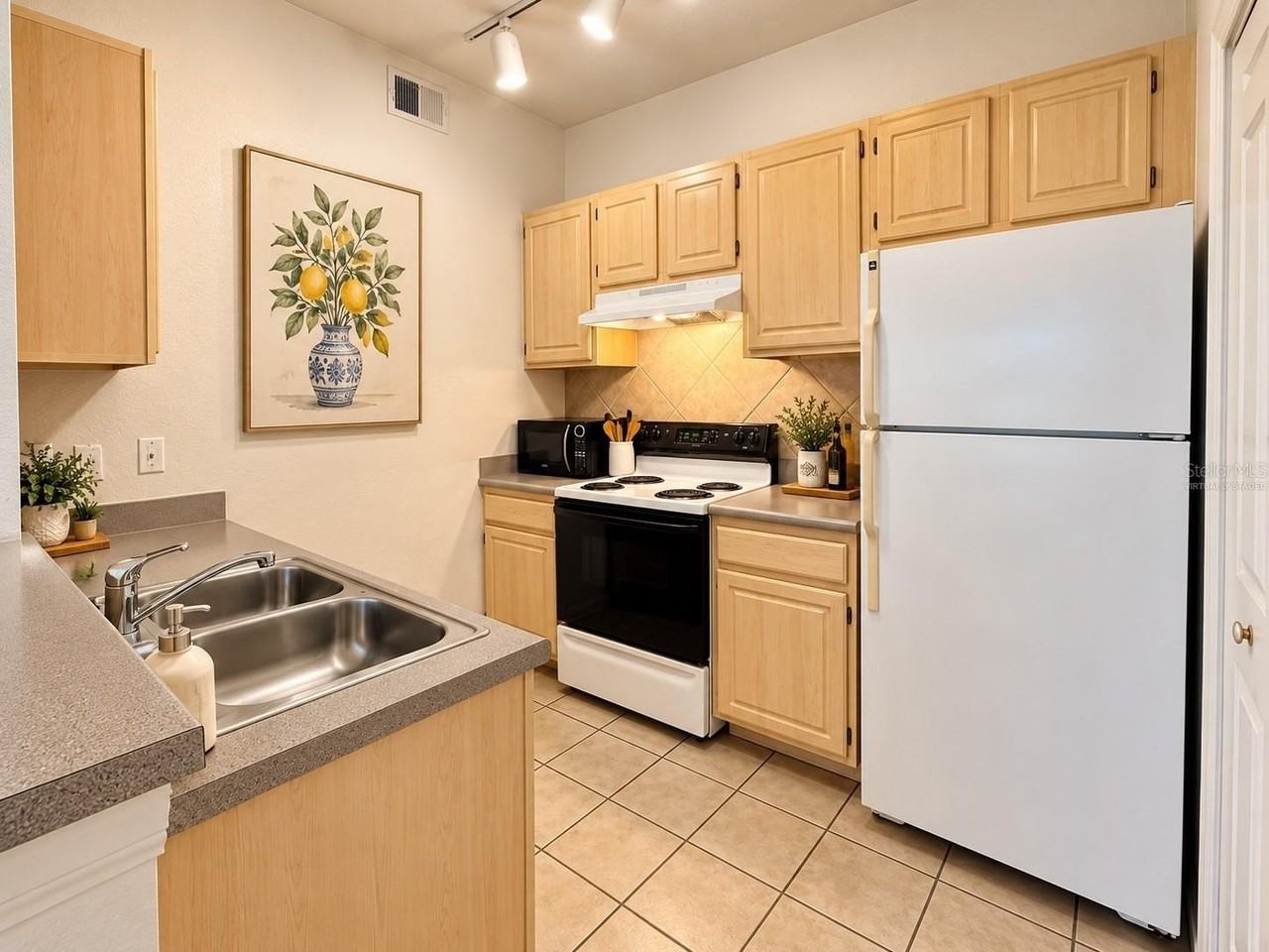 8929 Legacy Ct #108 - Photo 3 of 16