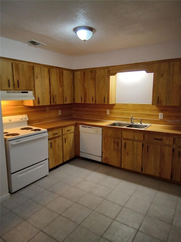 724 W Alamo Dr - Photo 6 of 17