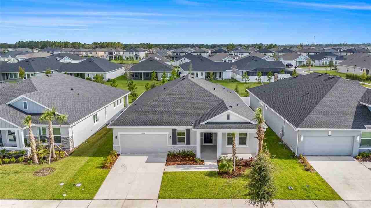 31556 Godwin Ct - Photo 3 of 33