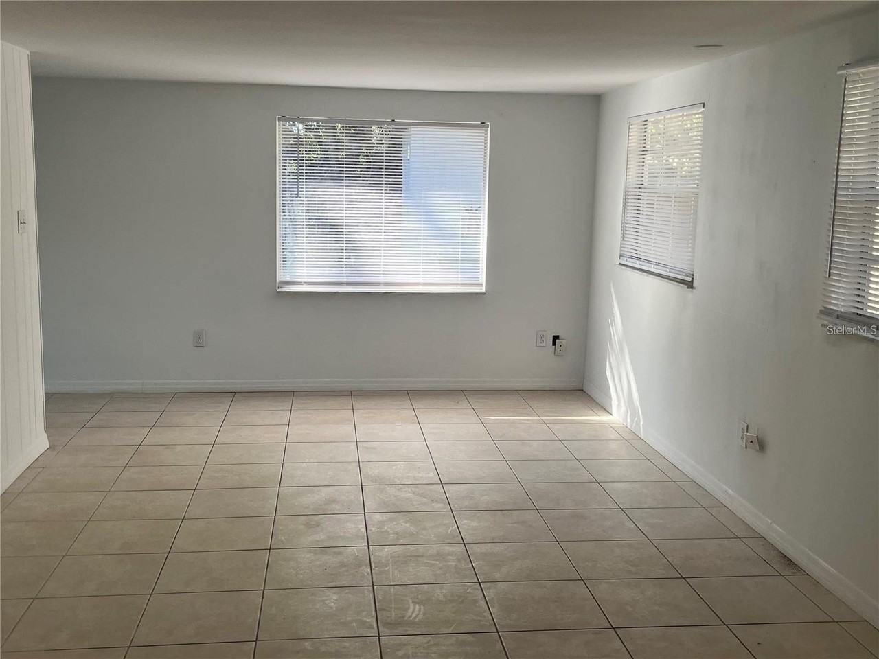 3906 W Fig St - Photo 5 of 6
