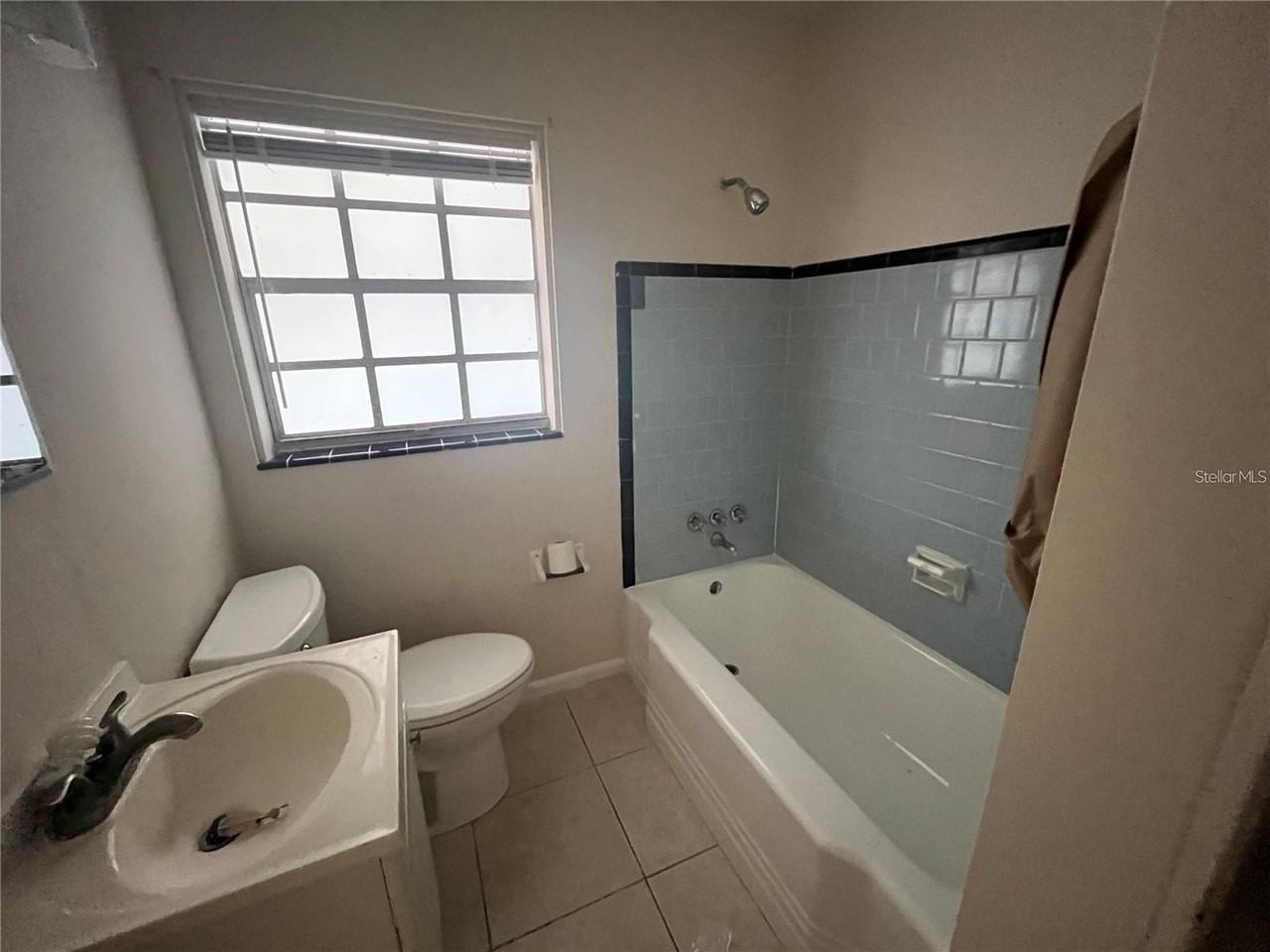 3906 W Fig St - Photo 6 of 6