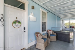 featured image of 699 Dunbar Ave