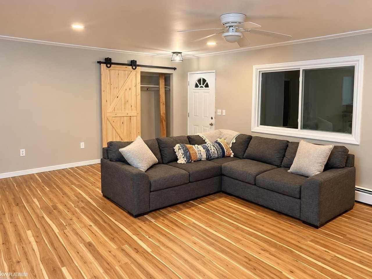 601 N Mary St - Photo 4 of 11