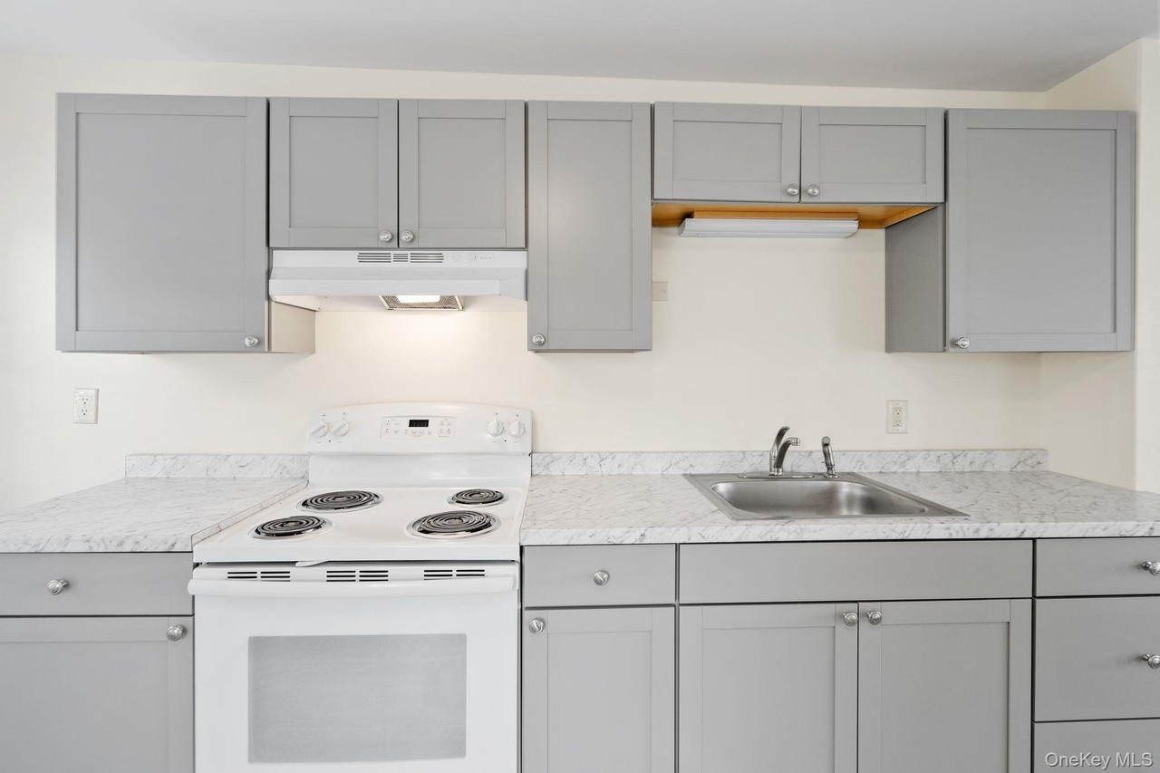 254 Partition St - Photo 2 of 24