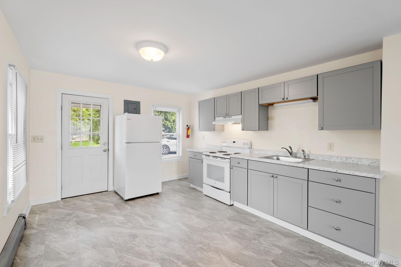 254 Partition St - Photo 3 of 24