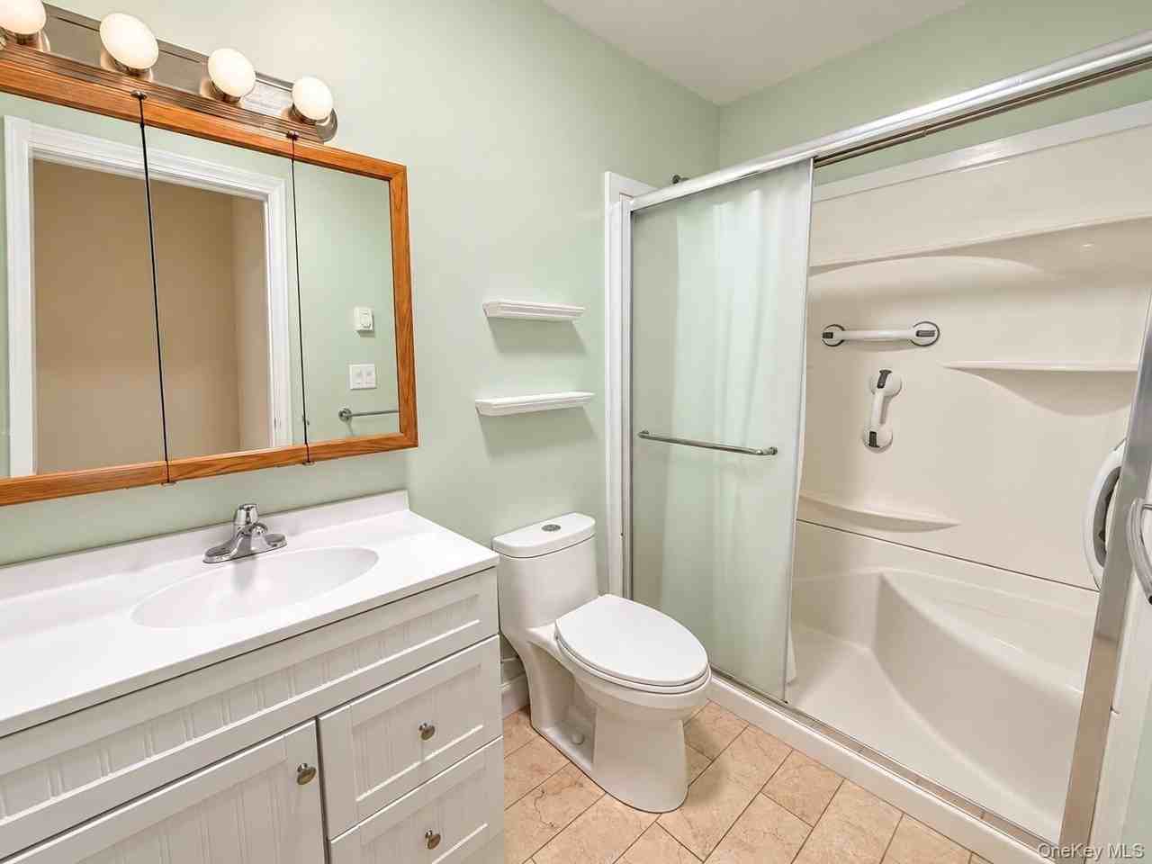 426 Aylesbury Ct #C - Photo 5 of 7