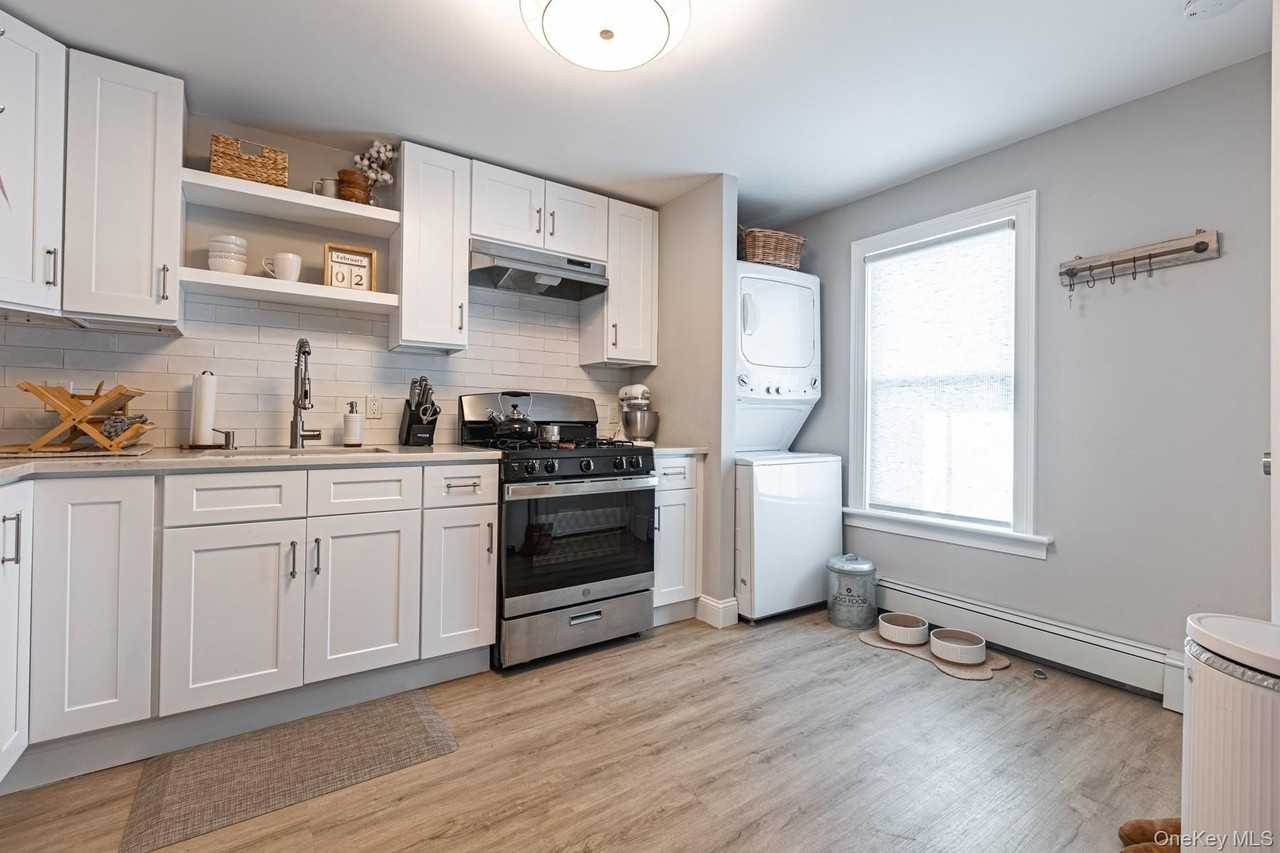 222 Cedar Ln - Photo 2 of 12