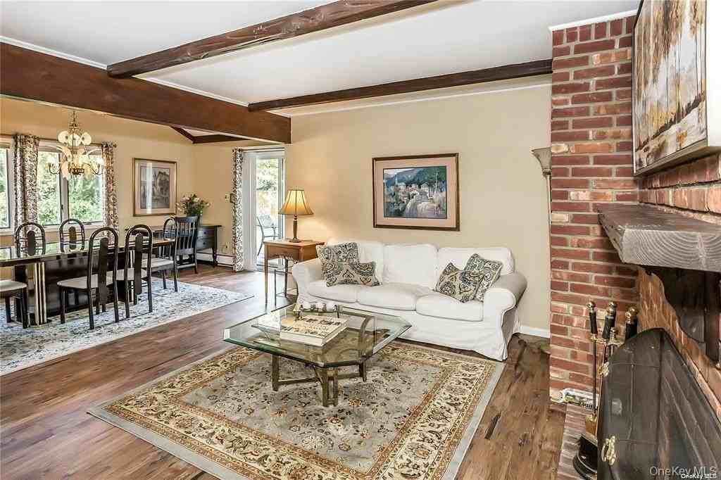 164 Blueberry Ln - Photo 6 of 10