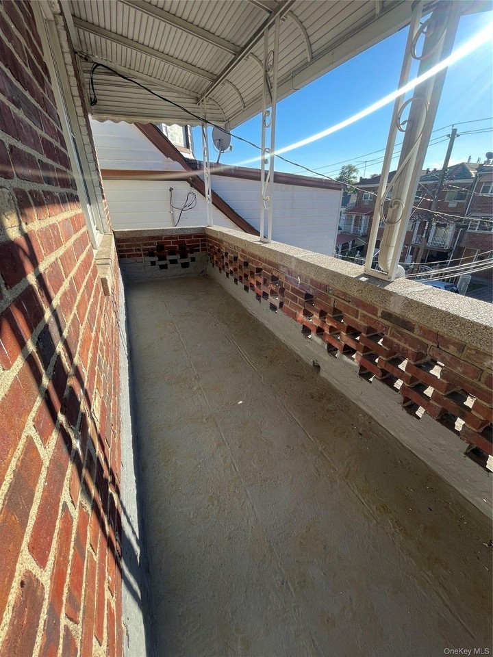 3922 Amundson Ave - Photo 7 of 12