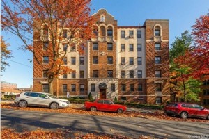 featured image of 30 Windsor Ter #3E
