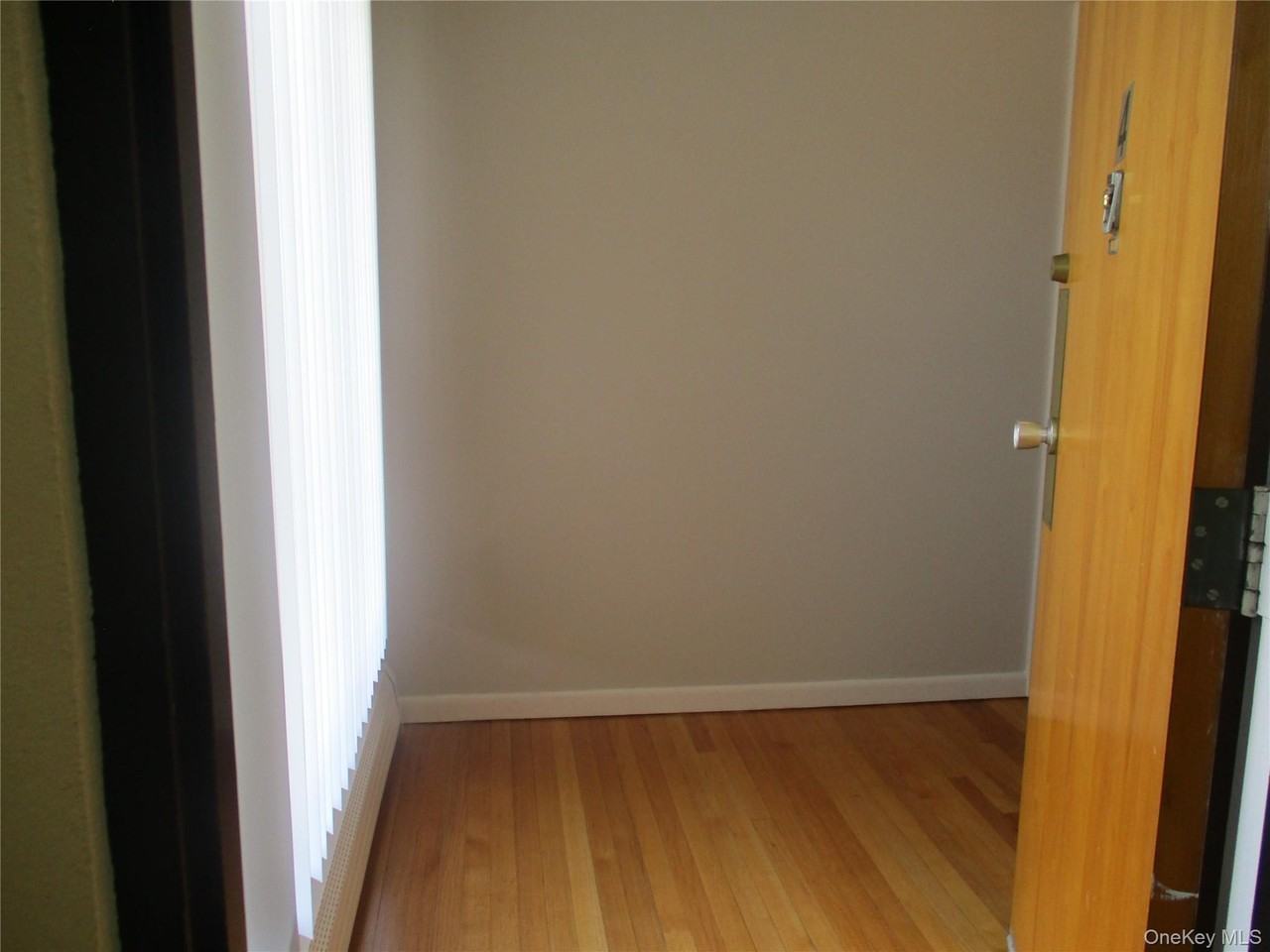 2 Barnett Dr #4 - Photo 4 of 15