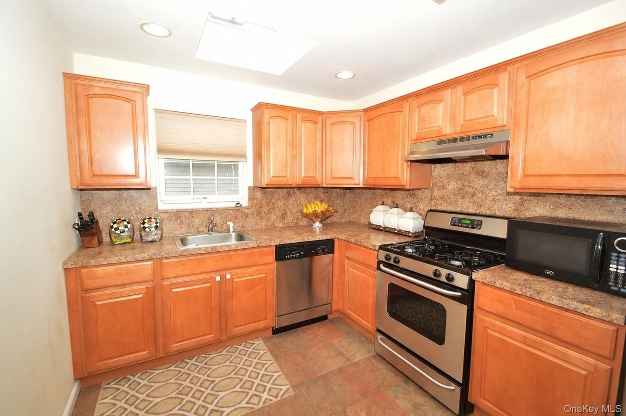 74 Firwood Rd #B - Photo 4 of 9