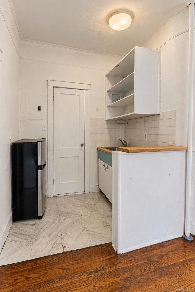 23 Grove St #4C - Photo 2 of 4