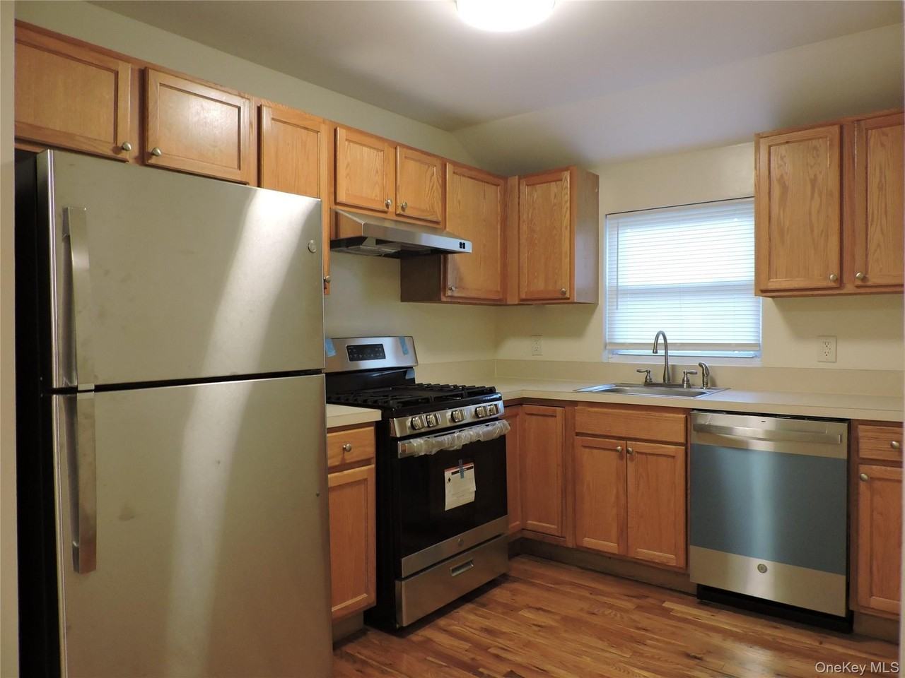 21942 141st Ave - Photo 5 of 13