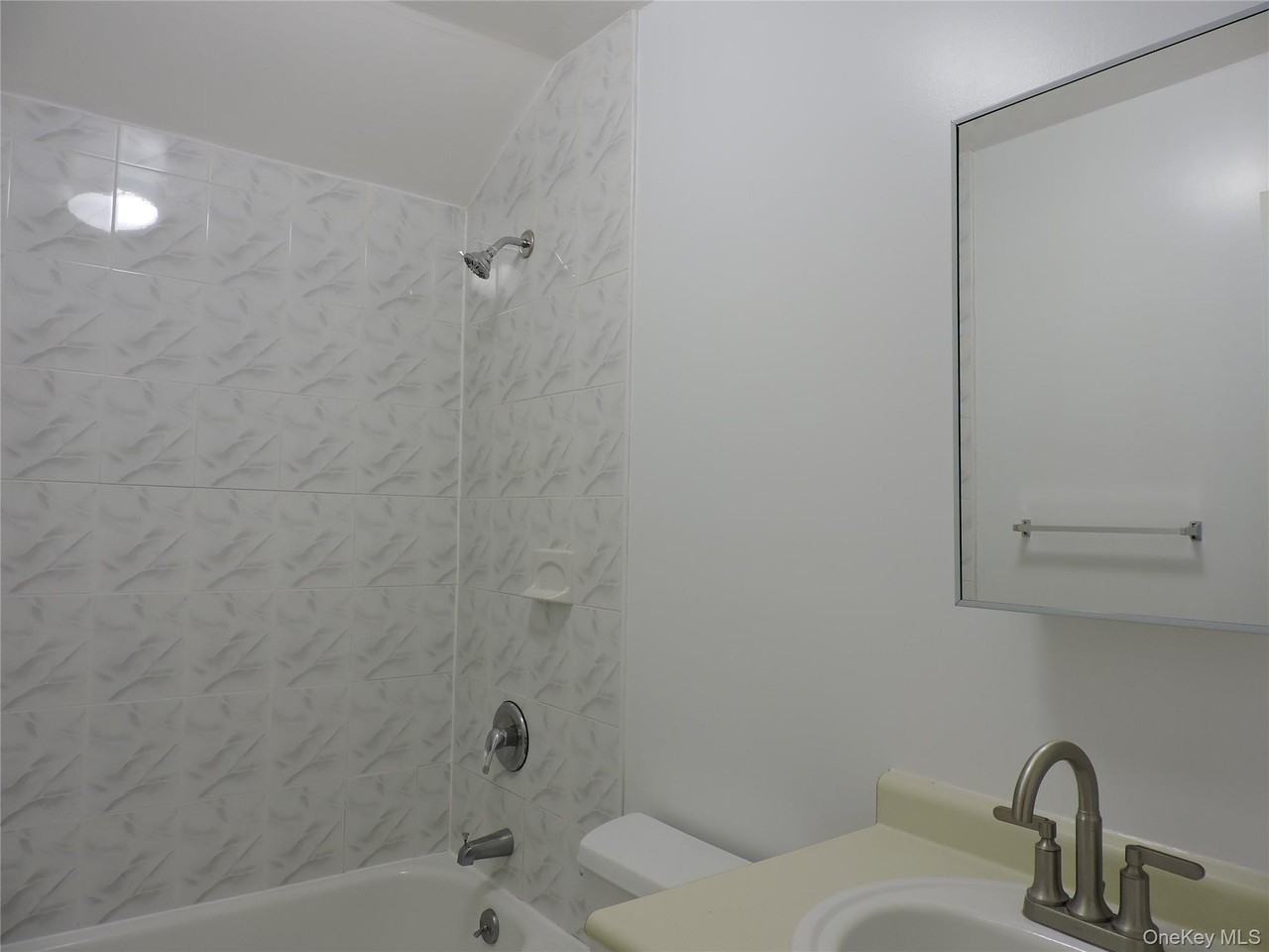 21942 141st Ave - Photo 6 of 13