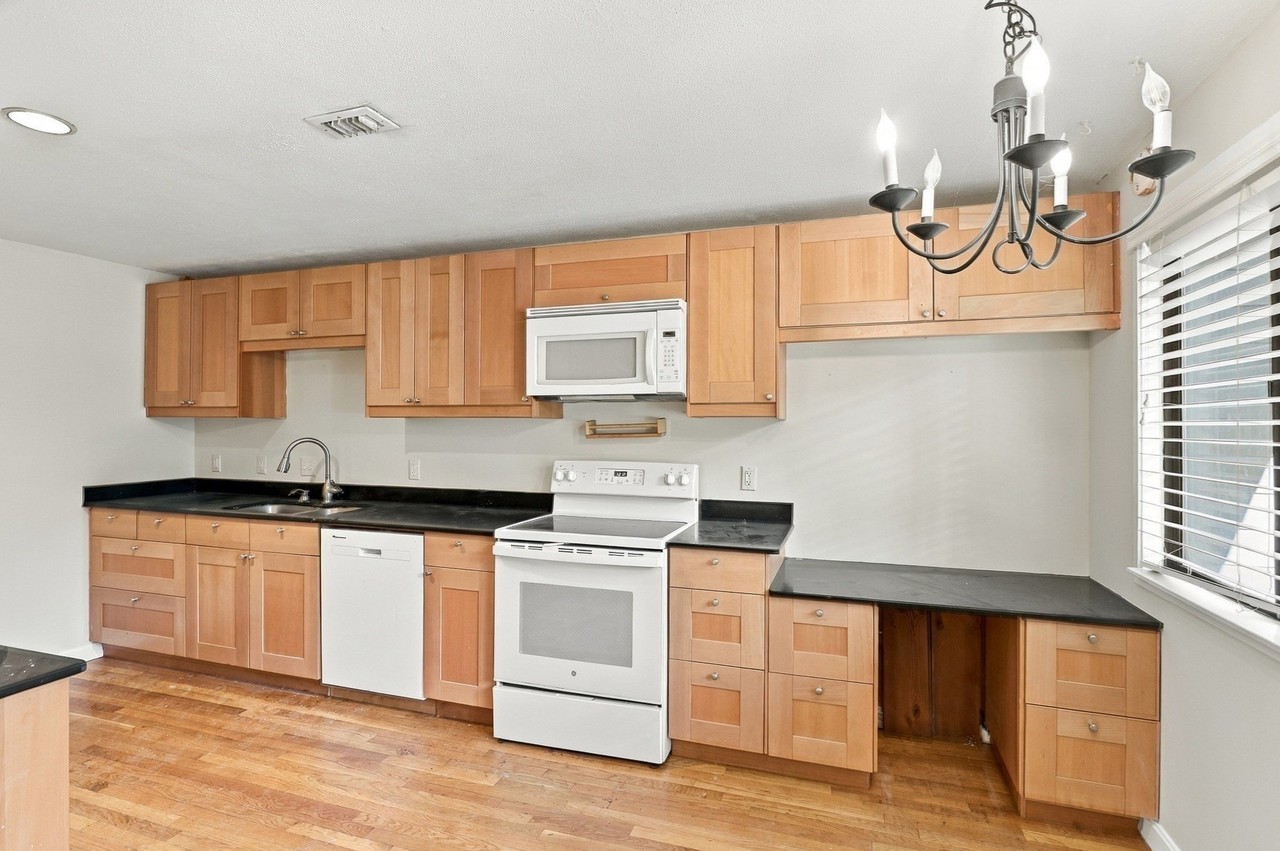 214 Meadows Edge #214 - Photo 6 of 41