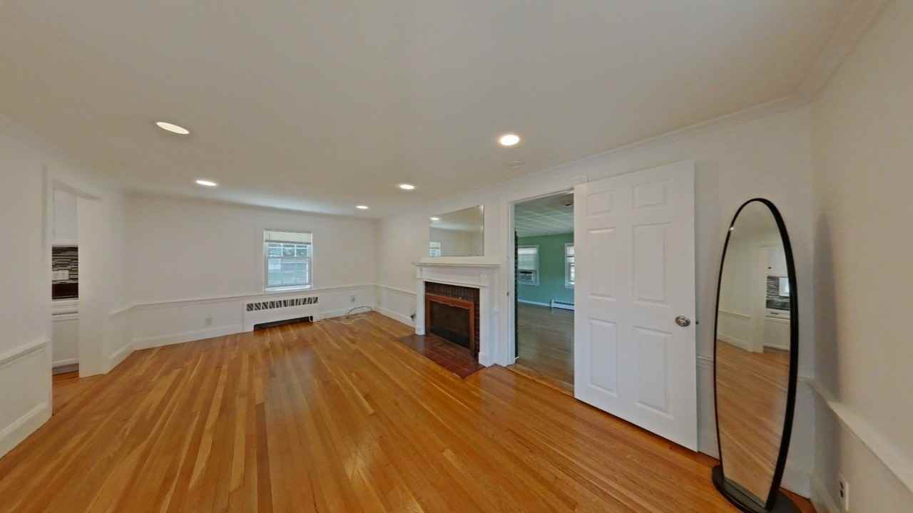 23 N Bowditch St - Photo 6 of 19