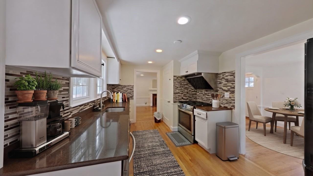 23 N Bowditch St - Photo 7 of 19