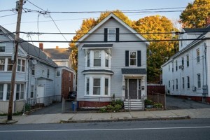 featured image of 28 High St #1