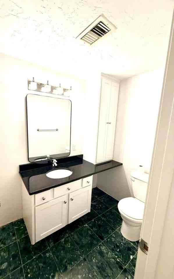13 Lordvale Blvd #507 - Photo 6 of 11