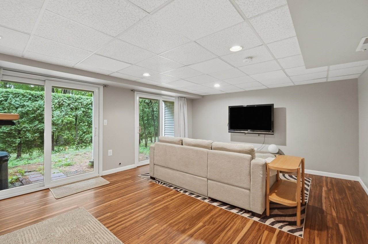 13 Lordvale Blvd #507 - Photo 7 of 11