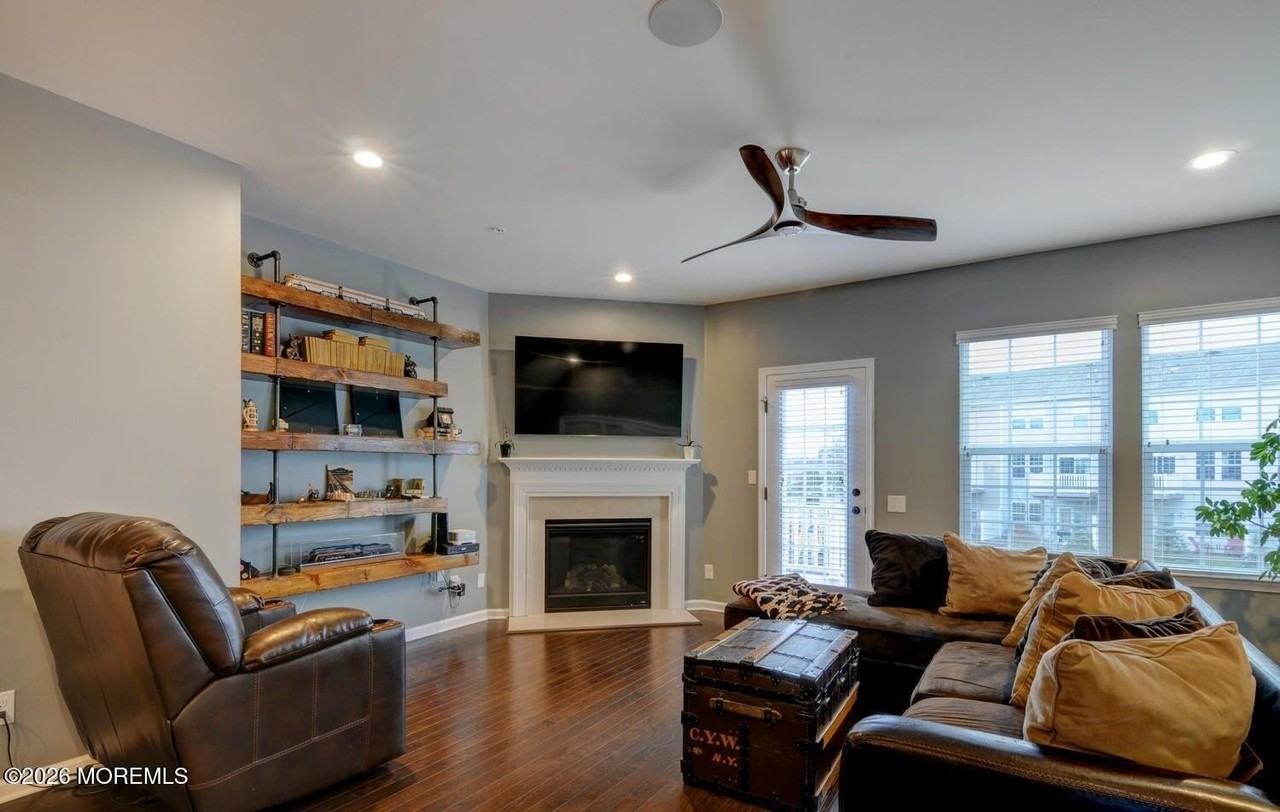147 Waypoint Drive #2105 - Photo 6 of 18
