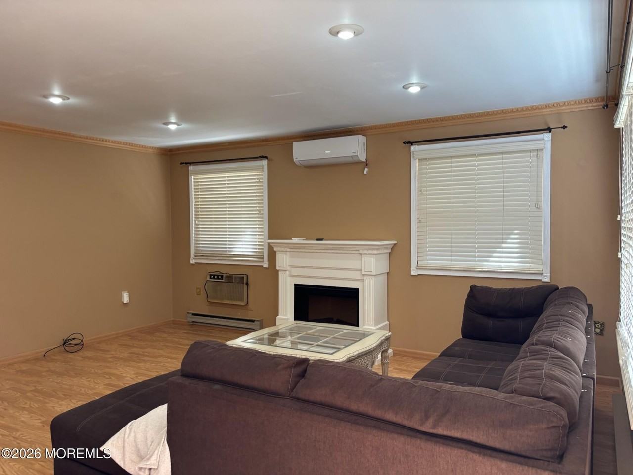 39 Stonybrook Rd #B - Photo 3 of 9