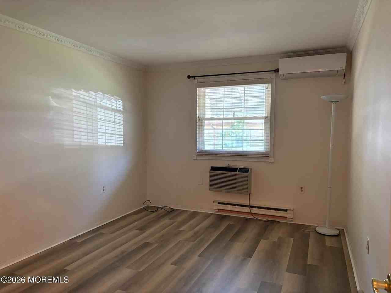 39 Stonybrook Rd #B - Photo 7 of 9