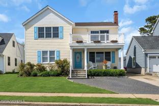 305 North Blvd - Photo 1 of 1