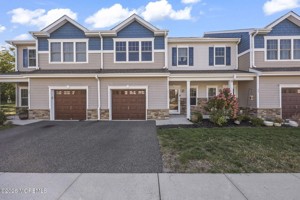 featured image of 17 Arden Dr