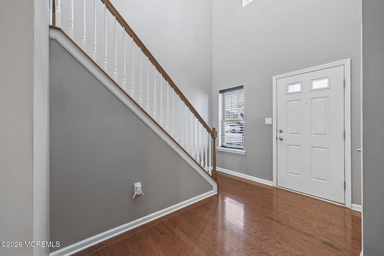 17 Arden Dr - Photo 4 of 27