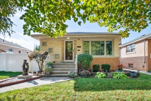 11246 S Whipple St - Photo 1 of 1