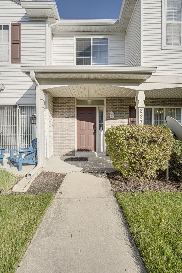 2272 Reflections Dr #2272 - Photo 2 of 24