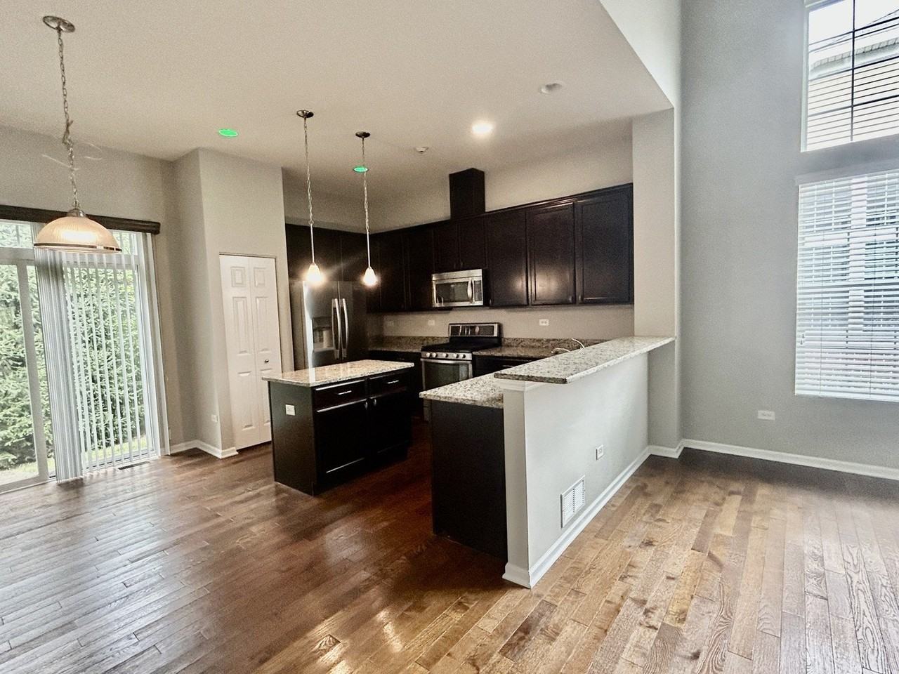 2713 Blakely Ln - Photo 5 of 18
