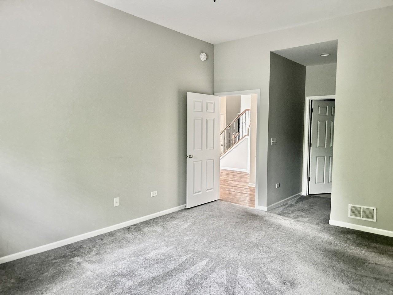 2713 Blakely Ln - Photo 7 of 18