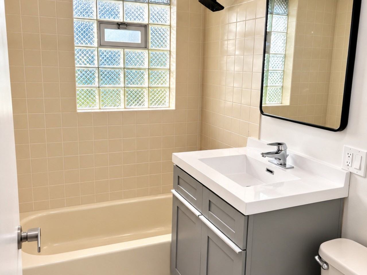 4408 N Redwood Dr - Photo 5 of 9