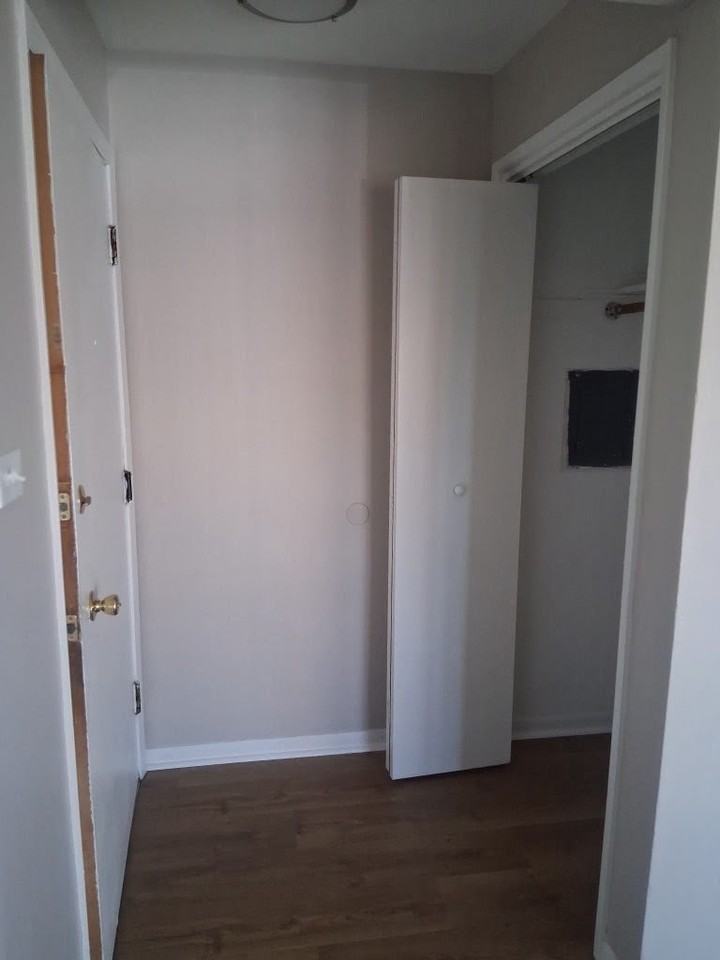 11030 S Ridgeland Ave #8 - Photo 5 of 9