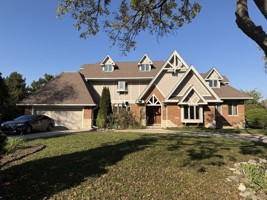 featured image of 18 Glenoble Ct #0