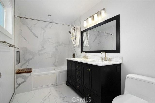 22149 Victory Blvd - Photo 4 of 8