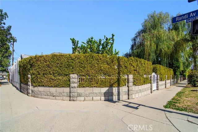 22149 Victory Blvd - Photo 6 of 8
