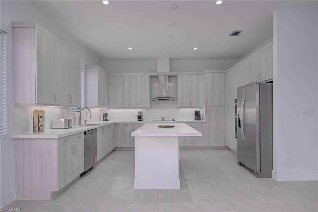5026 Ofanto Ln - Photo 3 of 32