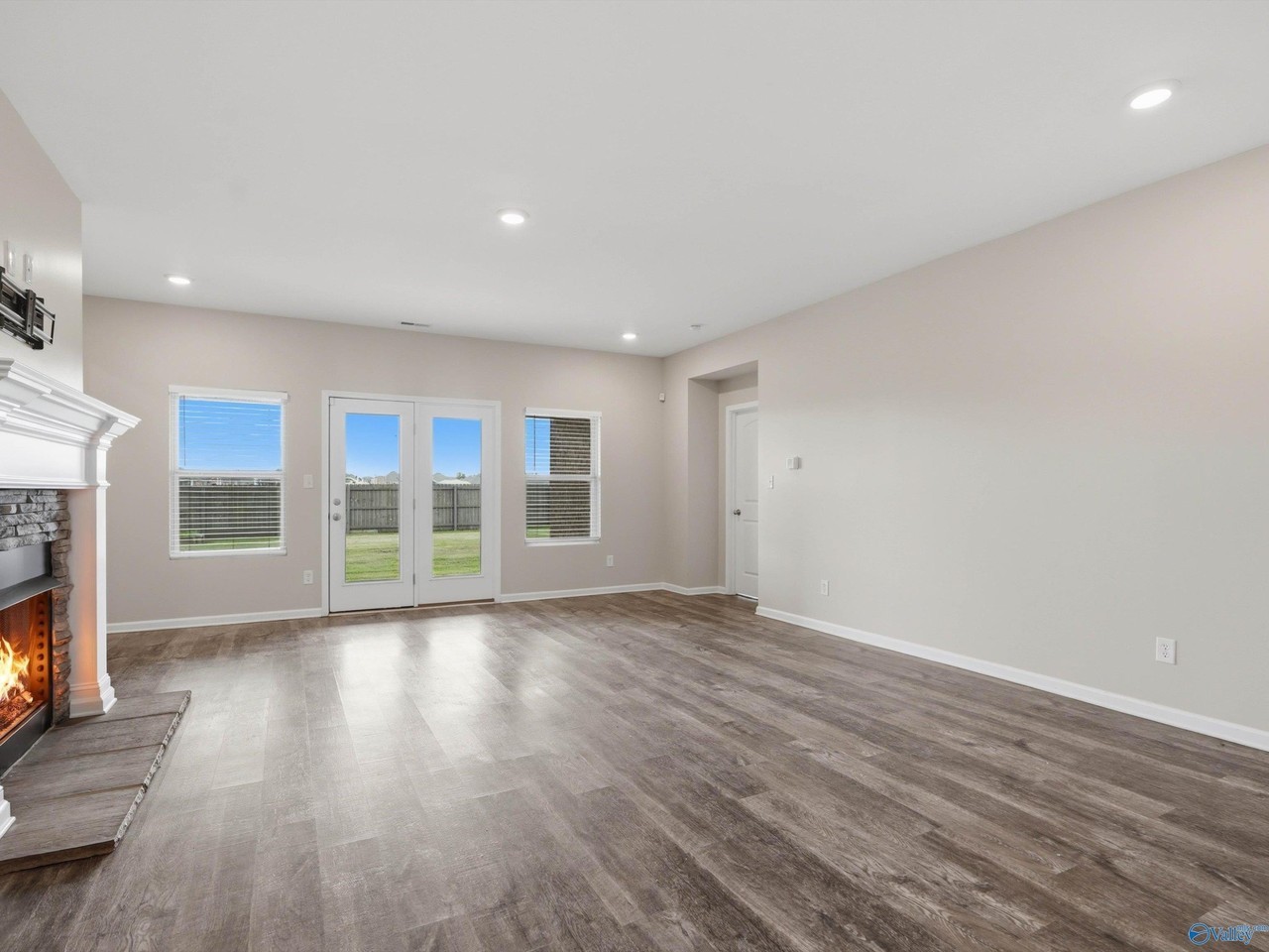 108 Creek Ridge Dr - Photo 5 of 37
