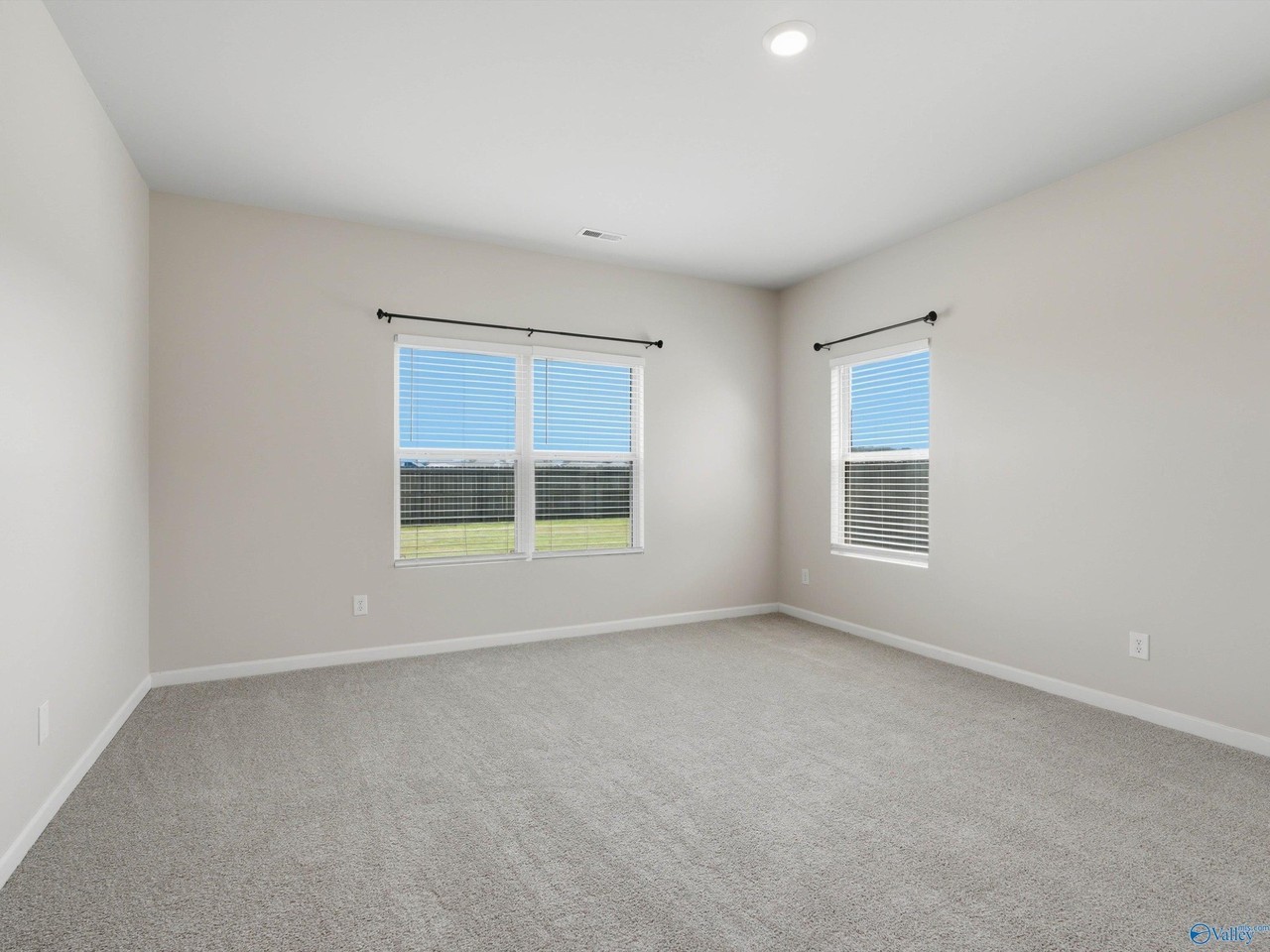 108 Creek Ridge Dr - Photo 7 of 37